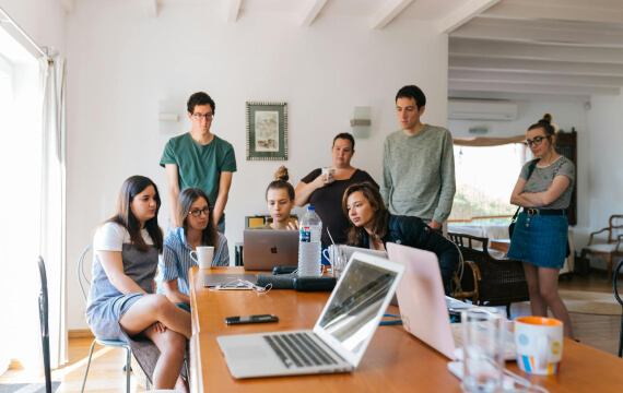 Overcoming Challenges Lessons Every Entrepreneur Must Learn blog 03
